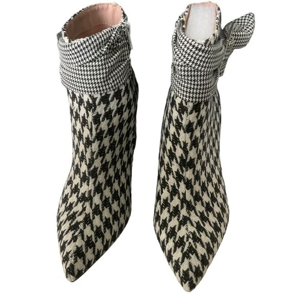 Betsey Johnson Black & White Houndstooth Booties w/ Rhinestone Buckle 9.5 NEW - Picture 7 of 10